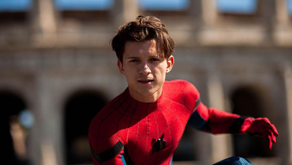 tom holland como spiderman